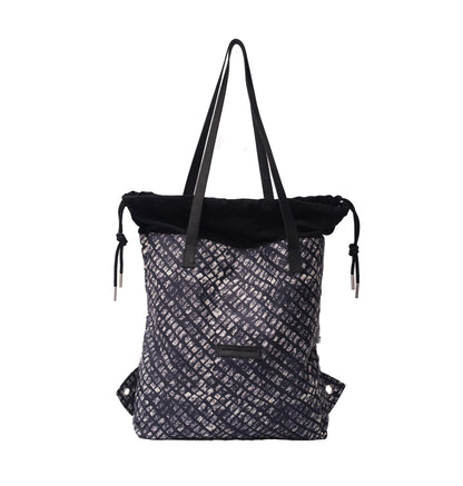 Box Print Navy WB Draw Tote Ext.